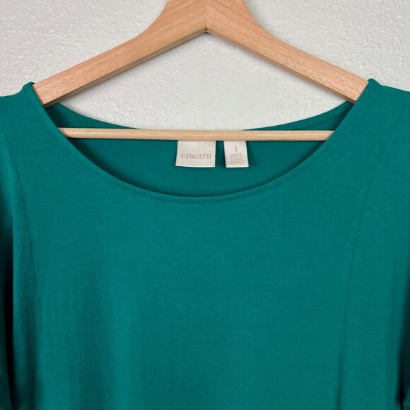 Chico's Emerald Green Accordion Pleated Back Short Sleeve Top Size 1 (U.S. M) - Picture 3 of 10